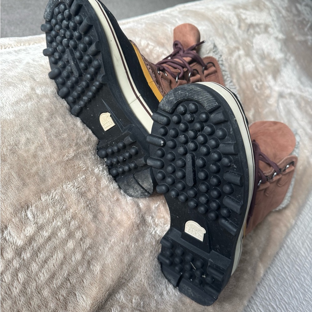 💕Host Pick 💕Sorel Women’s Winter Boots - Picture 5 of 7
